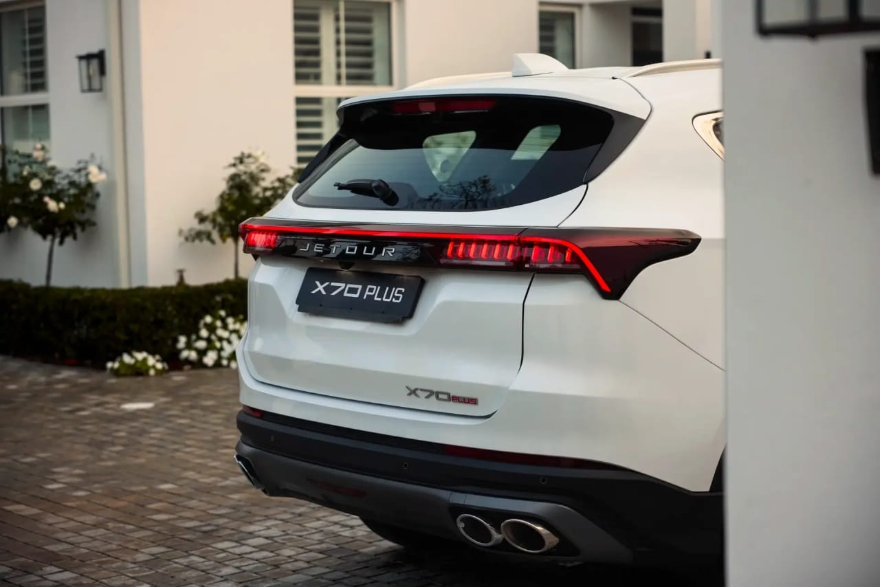 Jetour X70 Plus tail-light detail